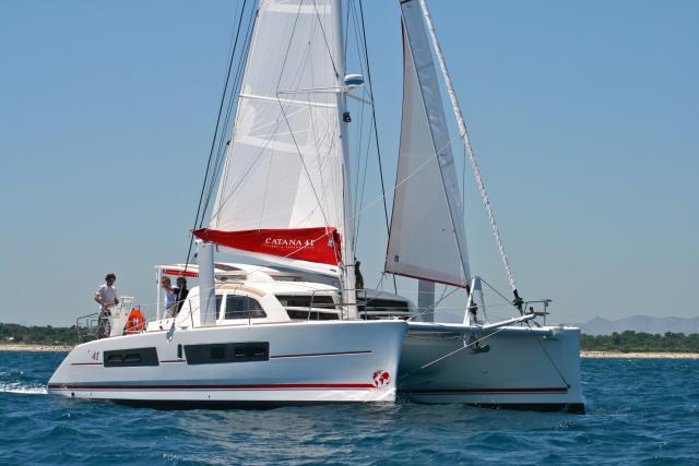 Catana 42 - Photo 1