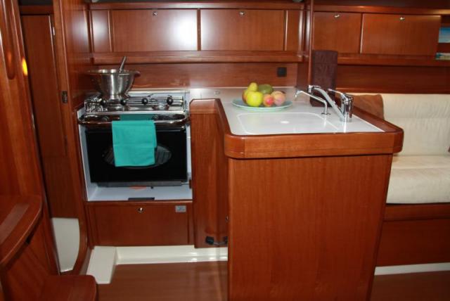 Dufour 325 - Photo 13