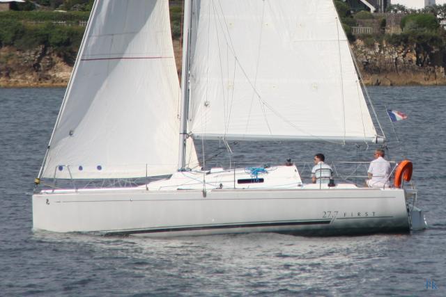 First 27.7 - Photo 3