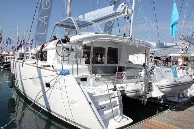 Lagoon 400 - Photo 1