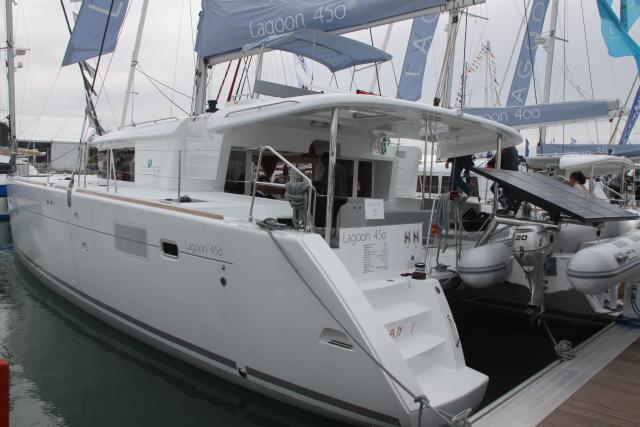 Lagoon 450 - Photo 4