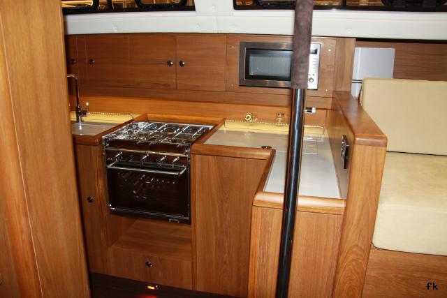 Pilot Saloon 47 - Photo 7