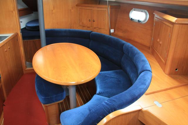 Sun Odyssey 34.2 - Photo 4