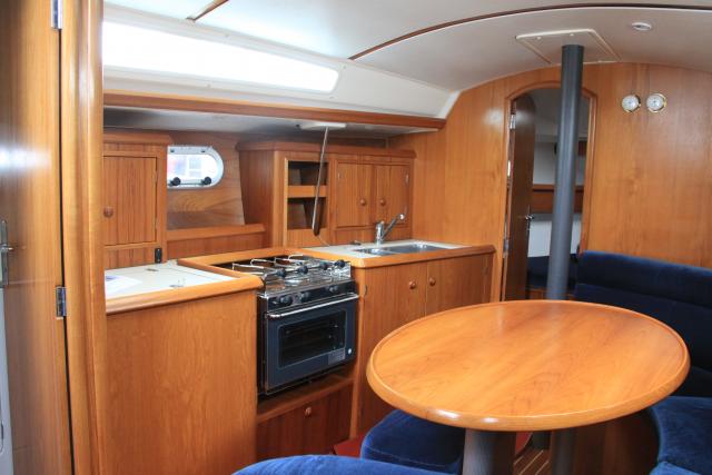 Sun Odyssey 34.2 - Photo 5