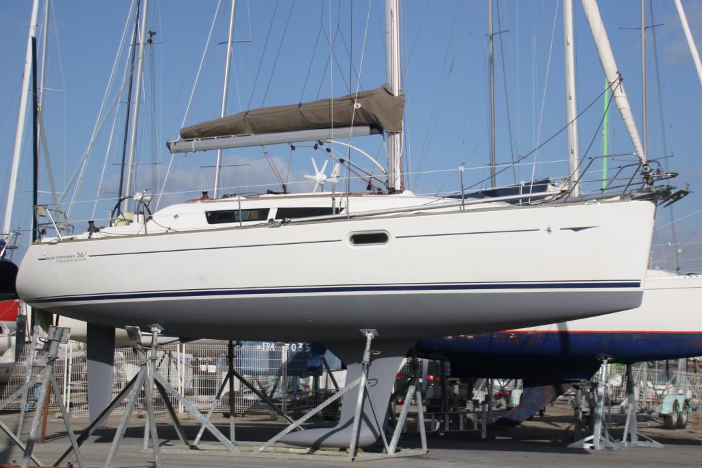 Sun Odyssey 36i - Photo 12