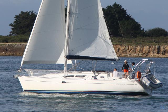 Sun Odyssey 37 - Photo 1