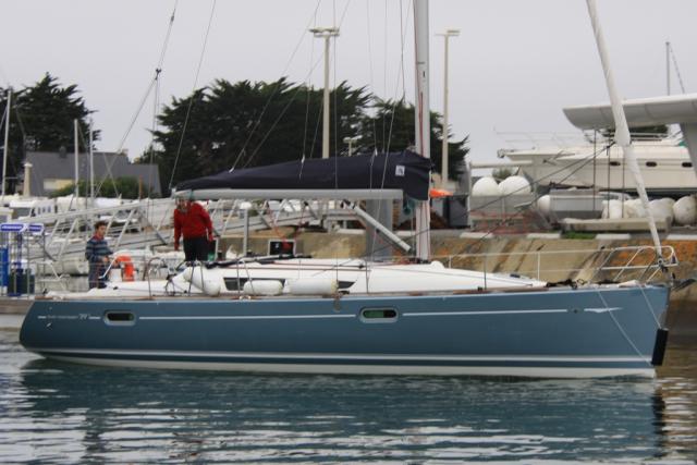 Sun Odyssey 39i - Photo 2