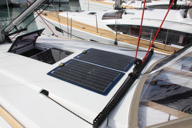 Sun Odyssey 409 - Photo 7