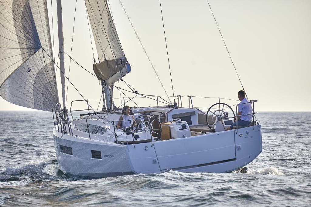 Sun Odyssey 410 - Photo 3