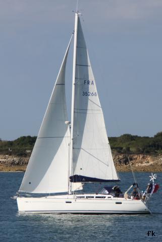 Sun Odyssey 42i - Photo 2