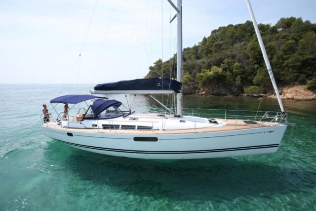 Sun Odyssey 49i - Photo 3 Jeanneau
